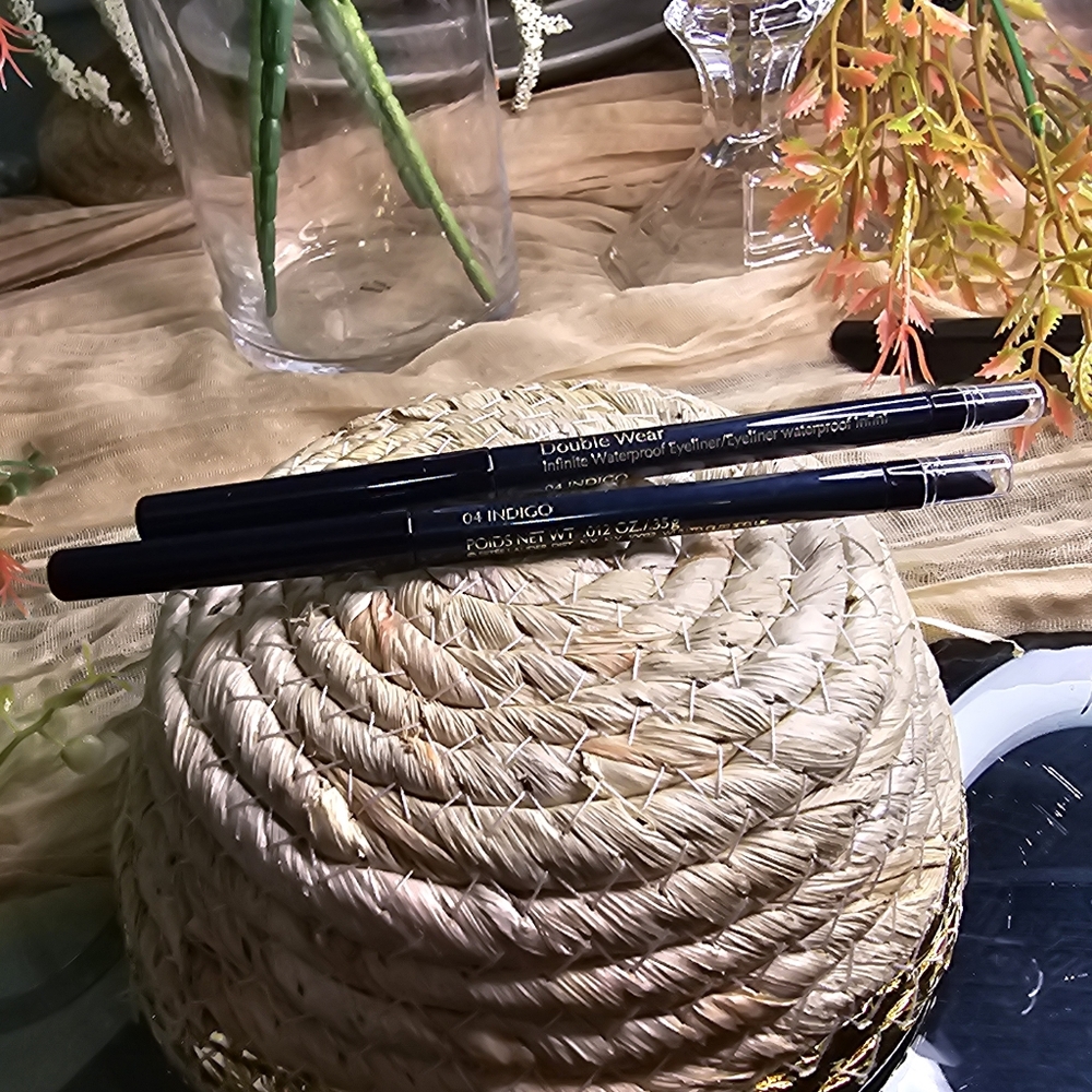 Estee Lauder Double Wear Infinite waterproof Eyeliner waterproof x2.